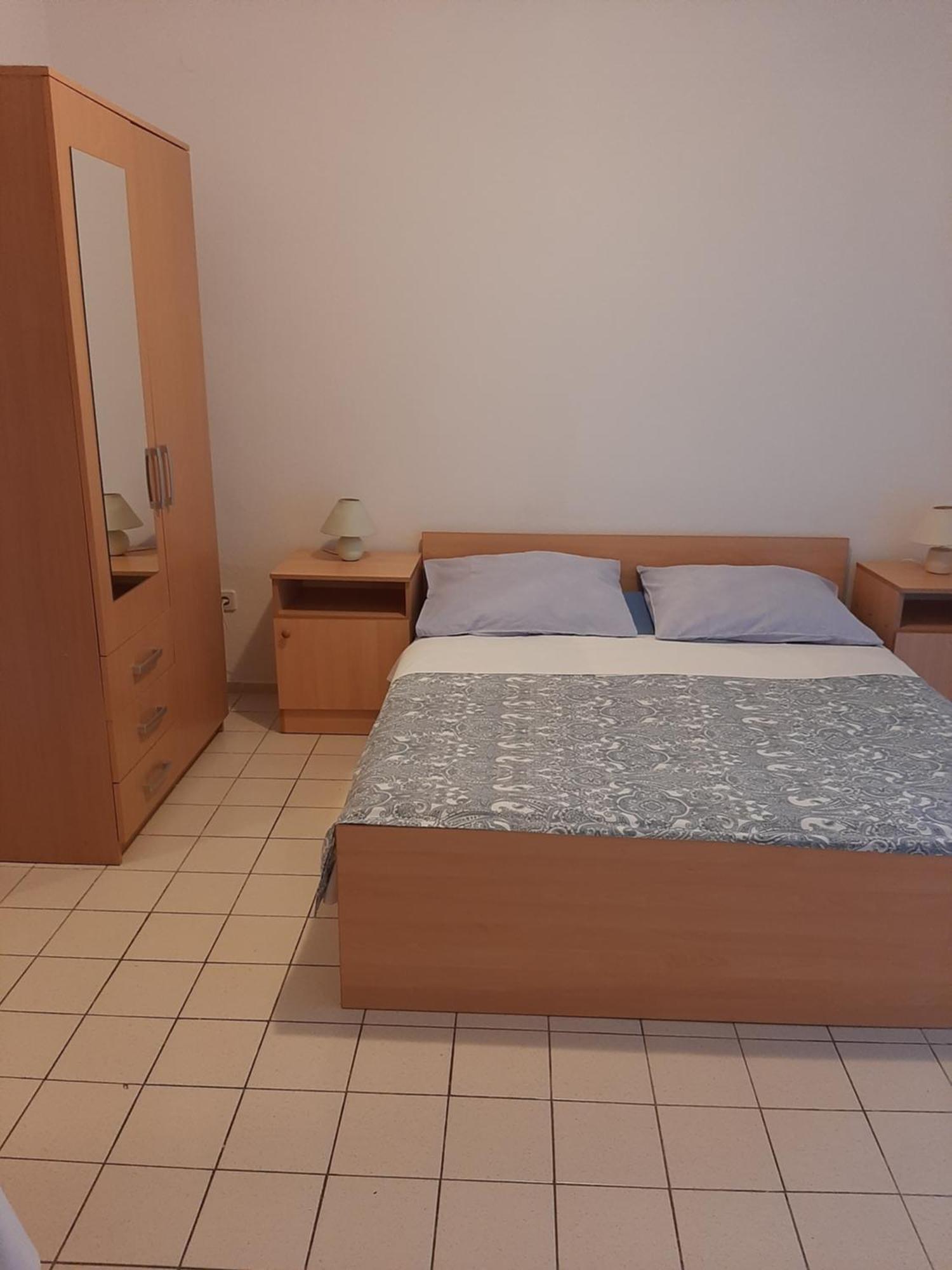 Apartments Marta Starigrad Paklenica Room photo