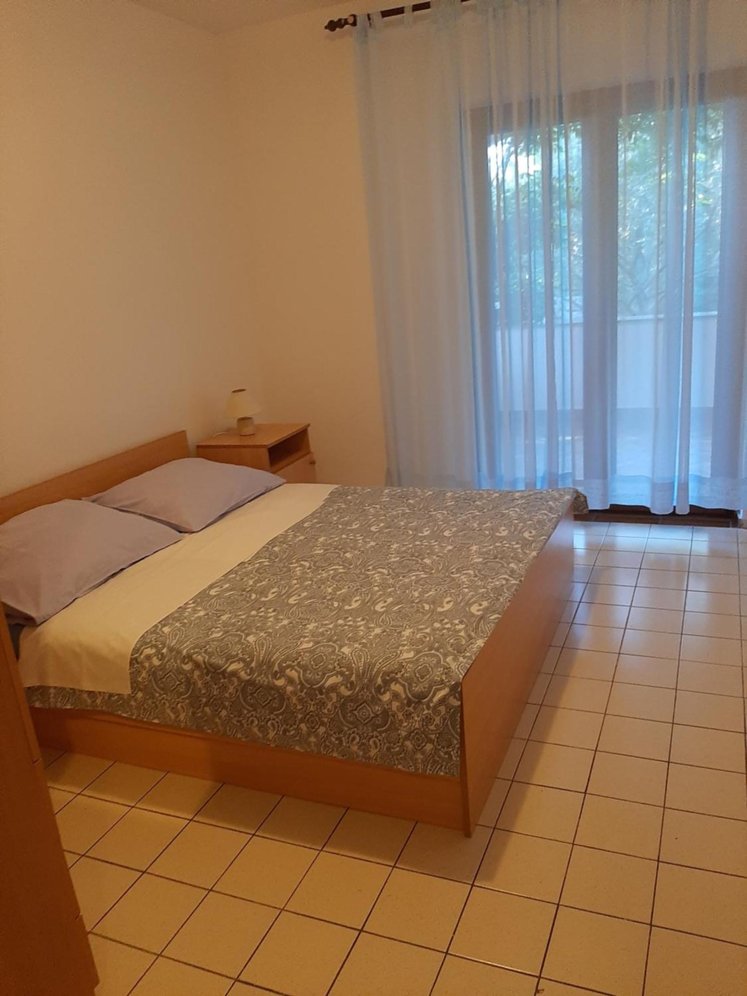 Apartments Marta Starigrad Paklenica Room photo