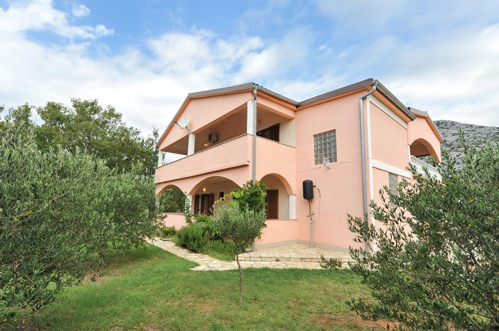 Apartments Marta Starigrad Paklenica Room photo